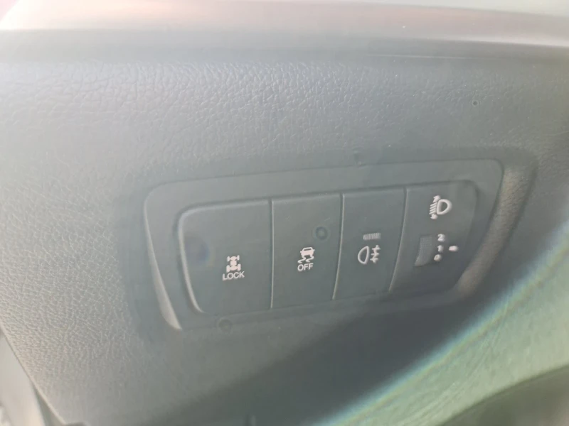 SsangYong Korando 2.0D 4WD, снимка 13 - Автомобили и джипове - 51352620