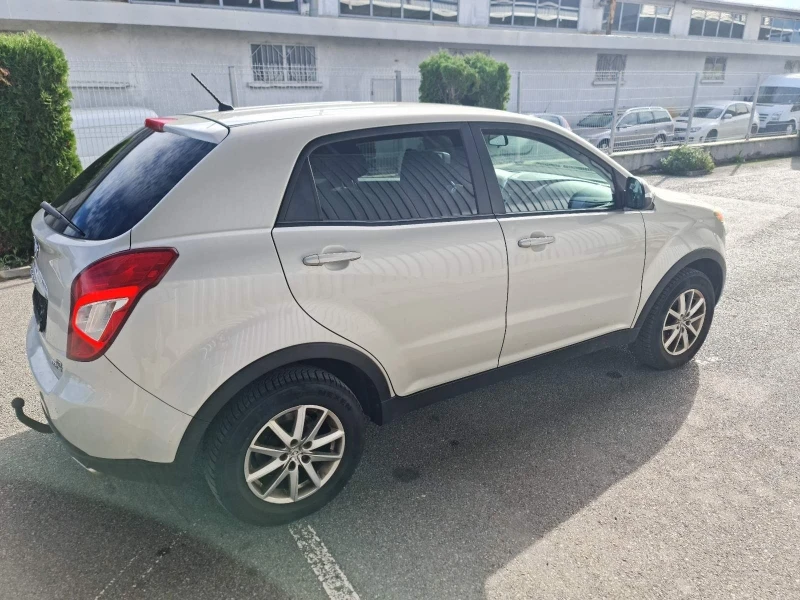 SsangYong Korando 2.0D 4WD, снимка 7 - Автомобили и джипове - 51352620