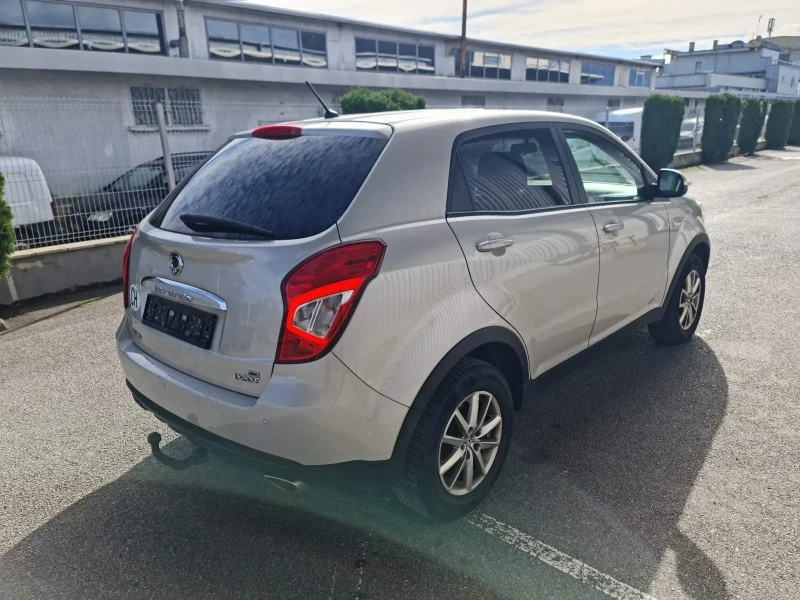 SsangYong Korando 2.0D 4WD, снимка 6 - Автомобили и джипове - 51352620