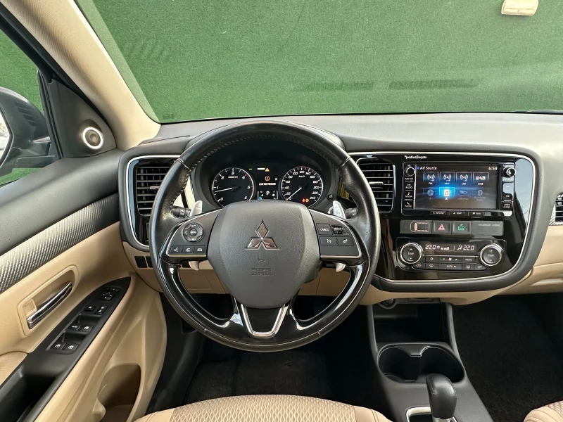 Mitsubishi Outlander Instyle 2.2Di-D 4WD Камера KeyLessGO 6+ 1, снимка 11 - Автомобили и джипове - 52483808