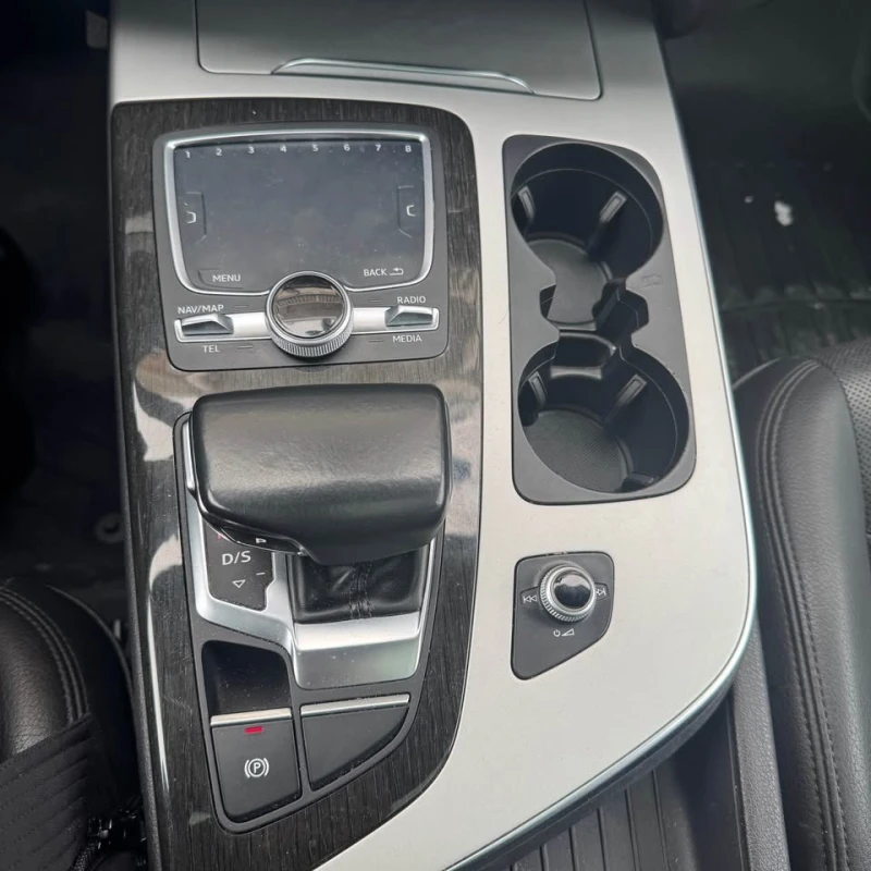 Audi Q7 S-LINE * * PROGRESSIV * * CARFAX * * АВТОКРЕДИТ * , снимка 12 - Автомобили и джипове - 52989793