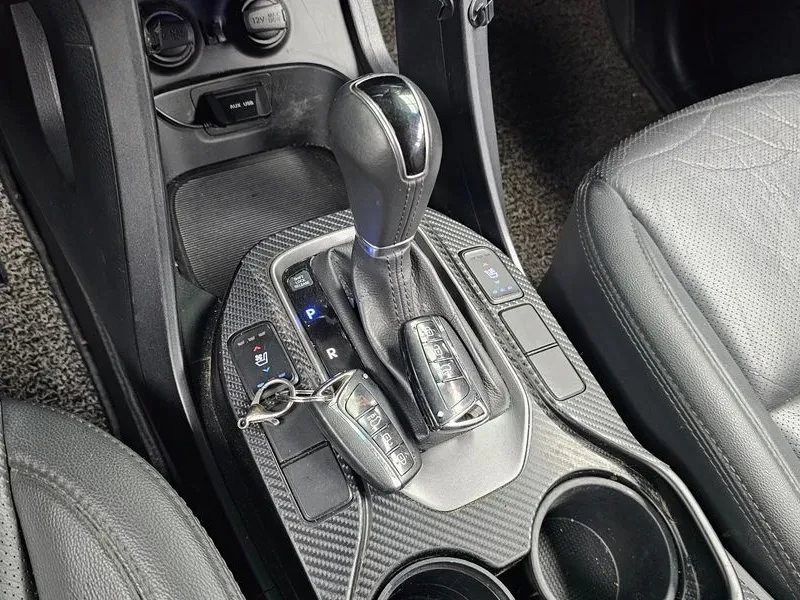 Hyundai Santa fe 2.0 4Wd Premium - изображение 9