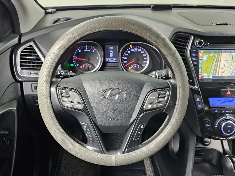 Hyundai Santa fe 2.0 4Wd Premium, снимка 13 - Автомобили и джипове - 53349230