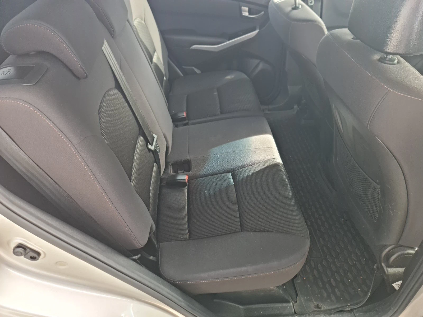 SsangYong Korando 2.0D 4WD | Mobile.bg — изображение 16