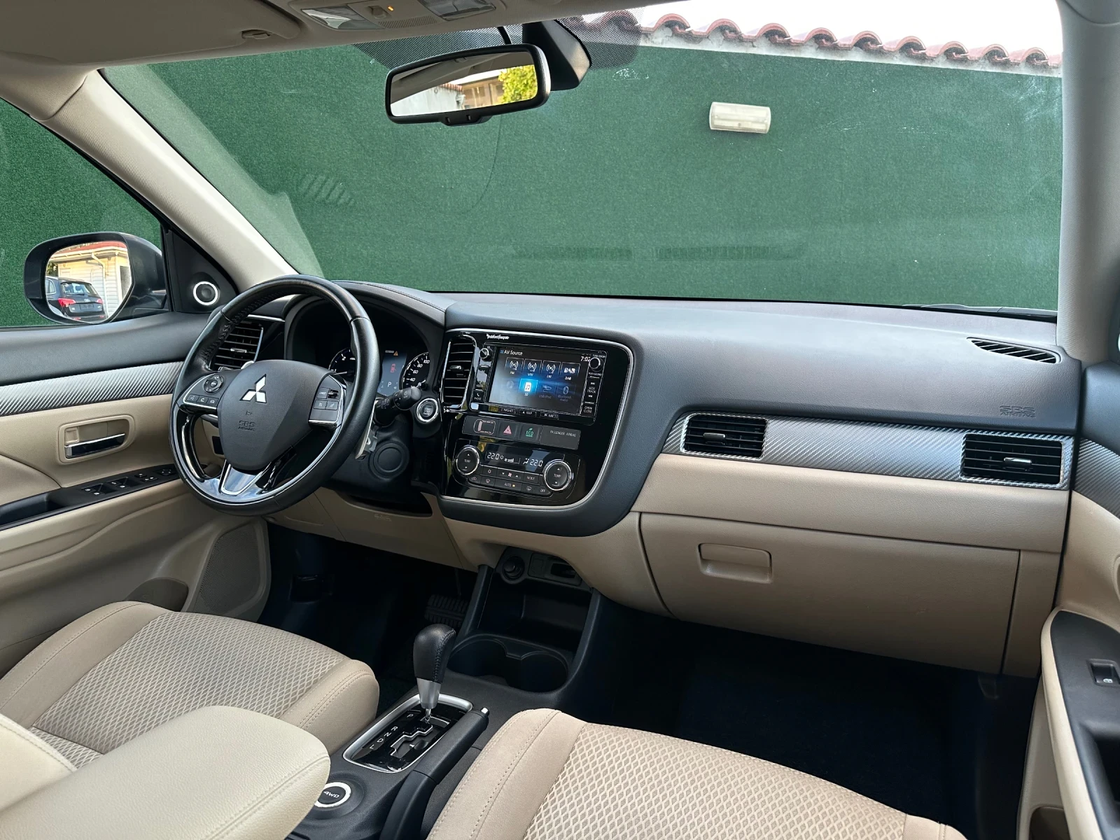 Mitsubishi Outlander Instyle 2.2Di-D 4WD Камера KeyLessGO 6+ 1 - изображение 9