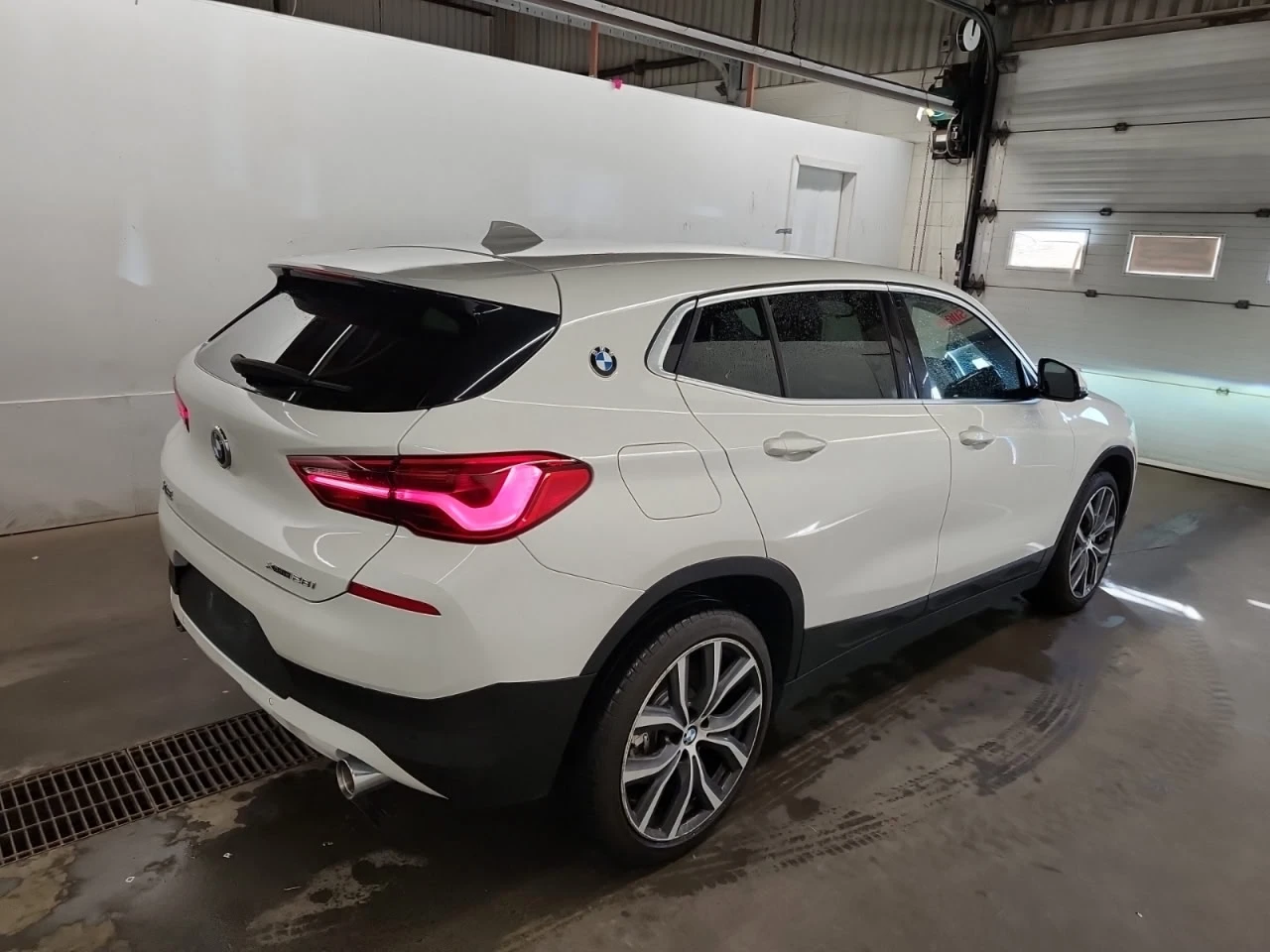 BMW X2 * АВТО КРЕДИТ* ЦЕНА ДО БГ * Сервизна история *  - изображение 4