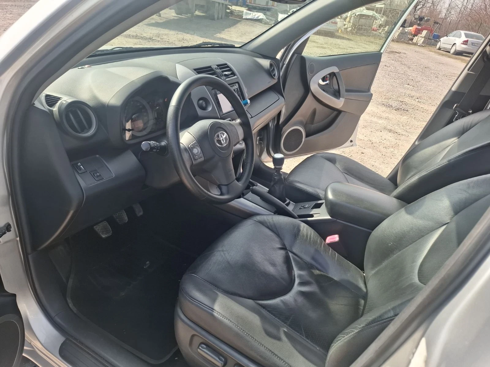 Toyota Rav4, снимка 9 - Автомобили и джипове - 53963927