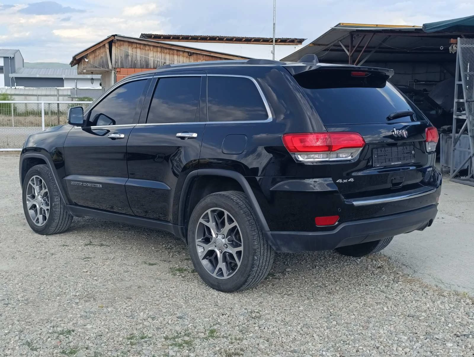 Jeep Grand cherokee 3.6 V6 Limitet WK2 �������� ����  | Mobile.bg � ����������� 6