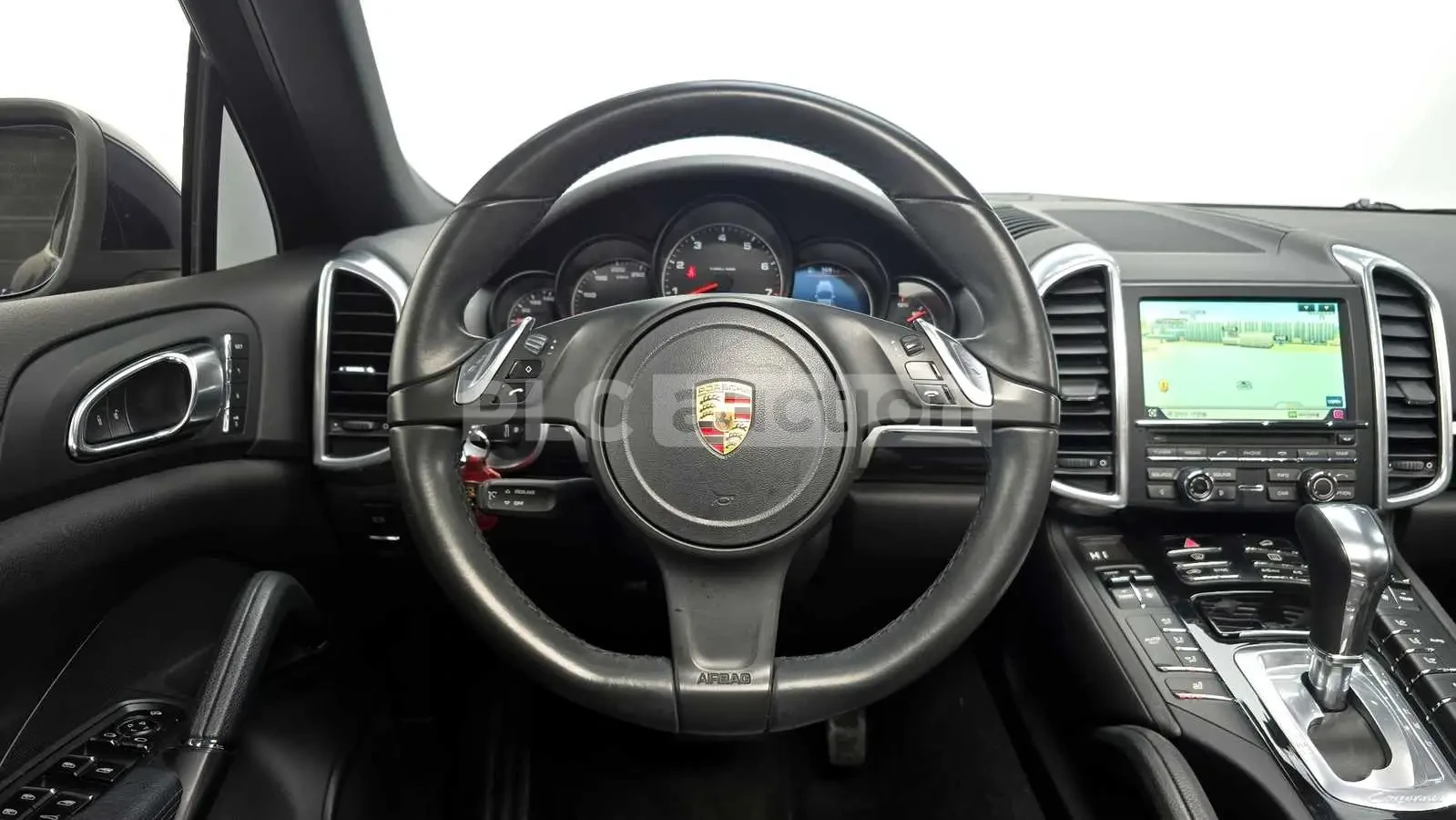 Porsche Cayenne 3.6 AWD| КАМЕРА| ПАНОРАМА| ПОДГРЕВ| ВКЛ.ТЕХНОТЕСТ, снимка 6 - Автомобили и джипове - 54834778