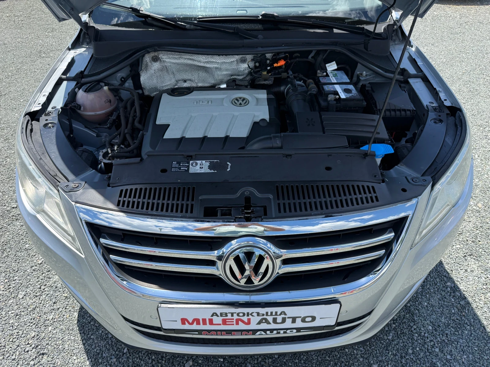 VW Tiguan (KATO НОВА)^(4x4), снимка 17 - Автомобили и джипове - 54889192