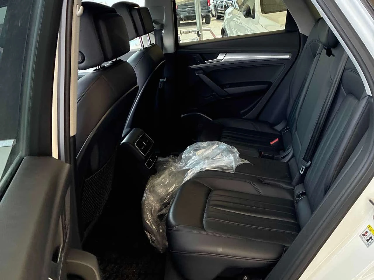 Audi Q5 * Progressiv * PANORAMA* ПОДГРЕВИ* , снимка 13 - Автомобили и джипове - 54919943