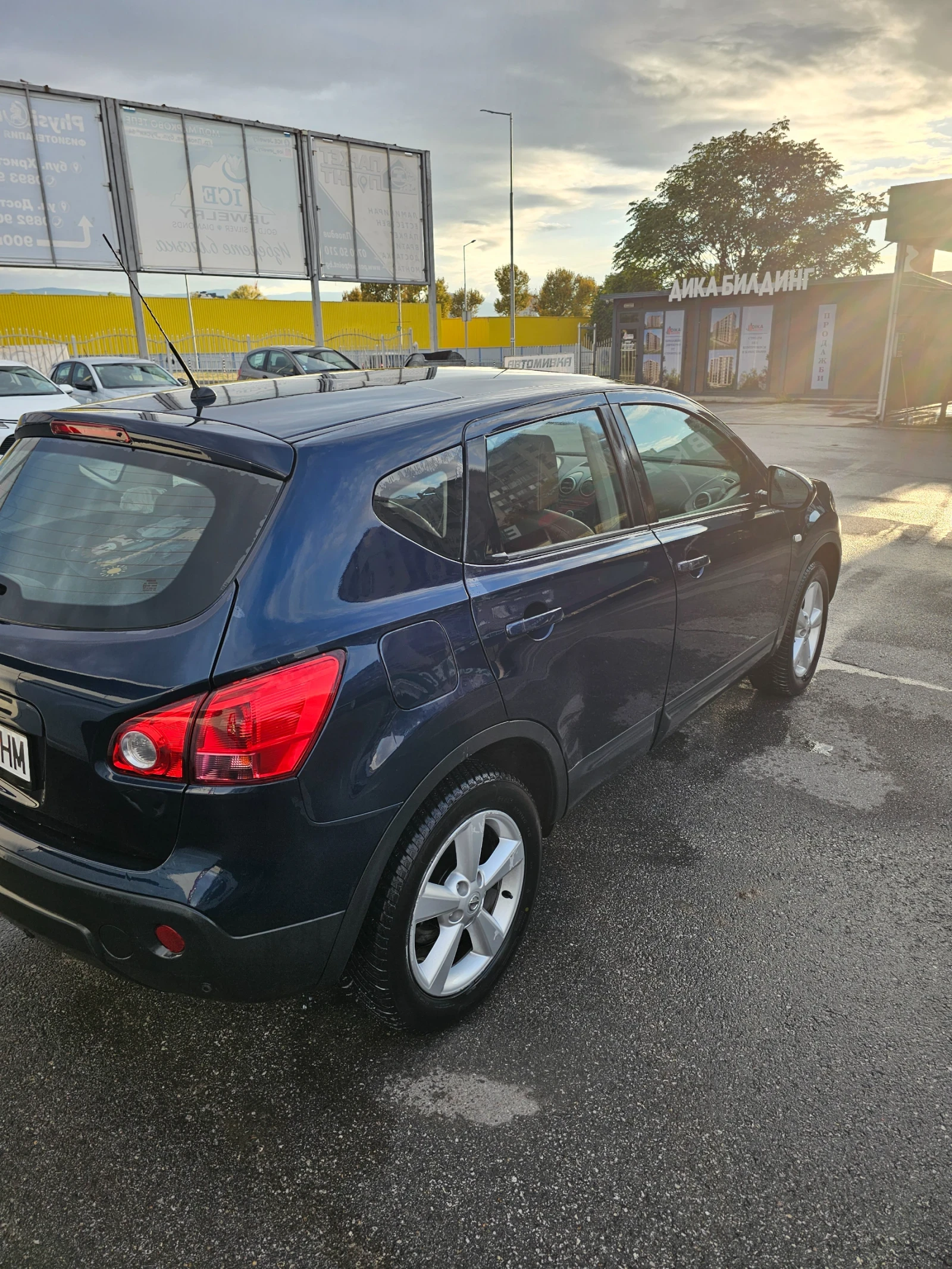 Nissan Qashqai, снимка 2 - Автомобили и джипове - 56535866