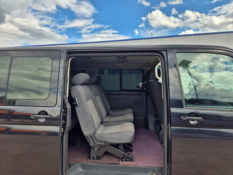 VW Caravelle, снимка 6 - Бусове и автобуси - 47324999