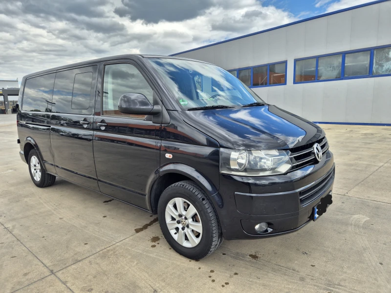 VW Caravelle, снимка 2 - Бусове и автобуси - 47324999