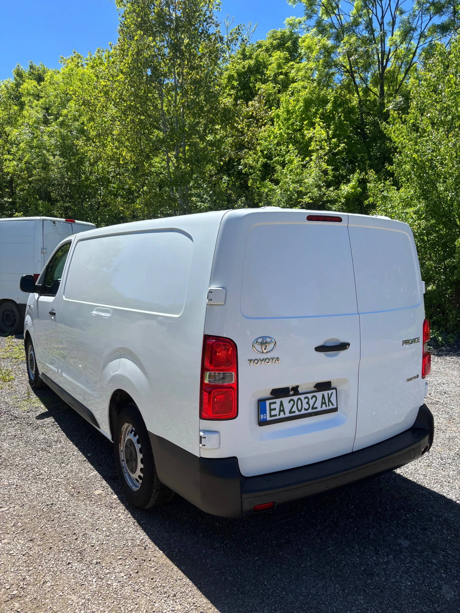 Toyota Proace L2 ЕЛЕКТРИЧЕСКА/ГАРАНЦИЯ 2 ГОД. TOYOTA RELAX, снимка 3 - Бусове и автобуси - 55569200