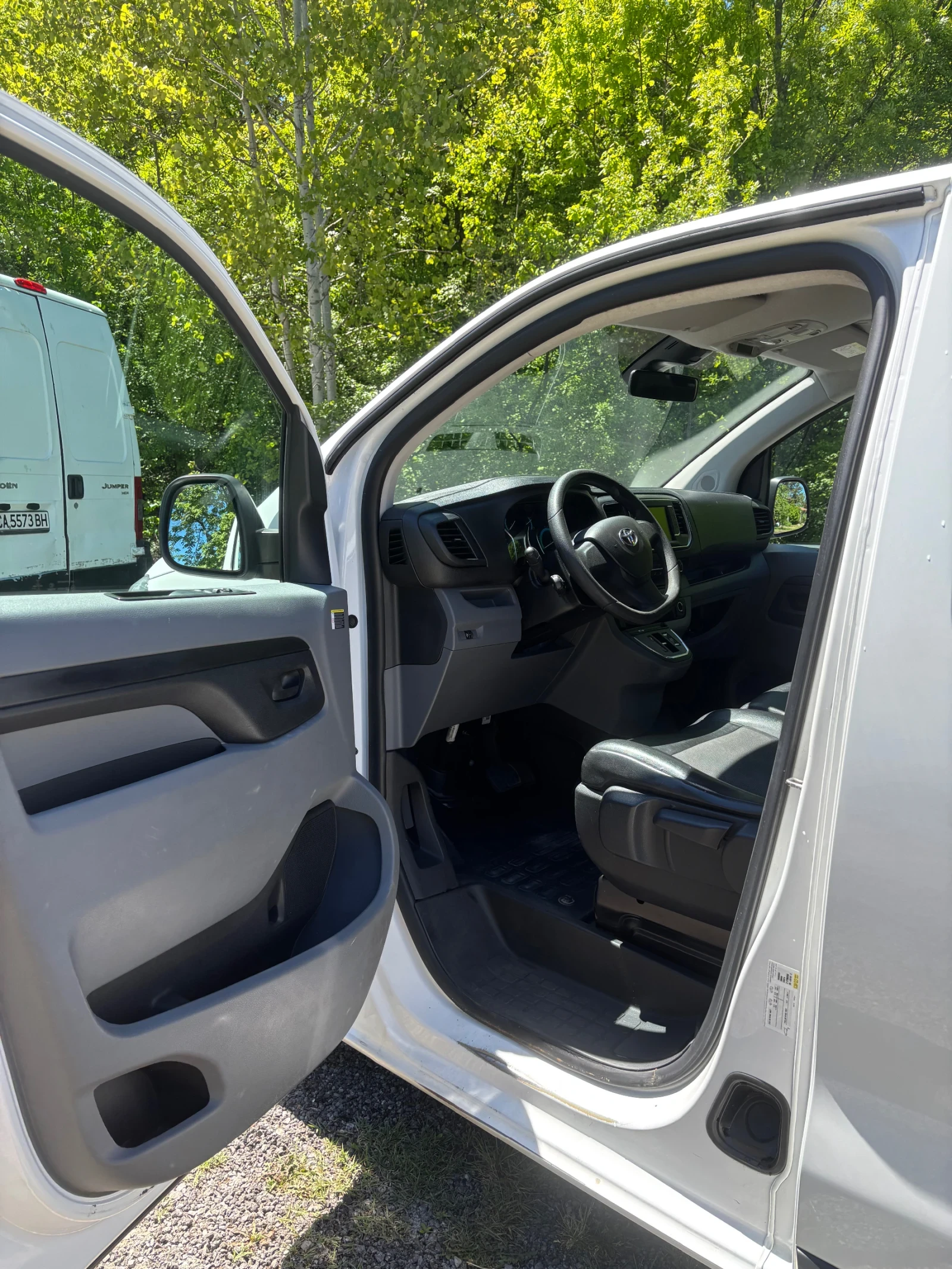 Toyota Proace L2 ЕЛЕКТРИЧЕСКА/ГАРАНЦИЯ 2 ГОД. TOYOTA RELAX, снимка 9 - Бусове и автобуси - 55569200