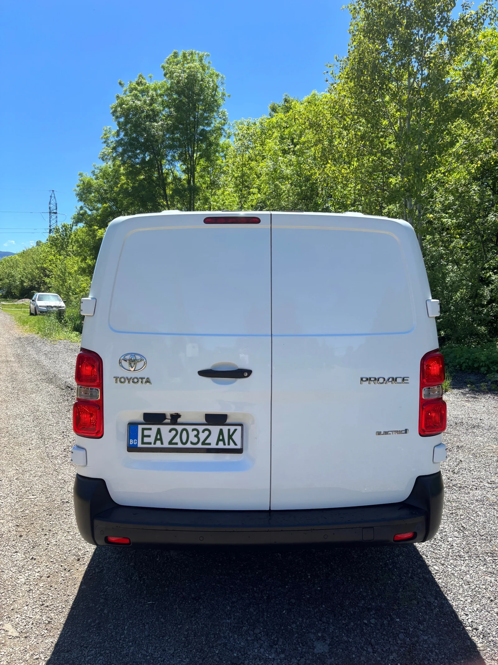 Toyota Proace L2 ЕЛЕКТРИЧЕСКА/ГАРАНЦИЯ 2 ГОД. TOYOTA RELAX, снимка 4 - Бусове и автобуси - 55569200