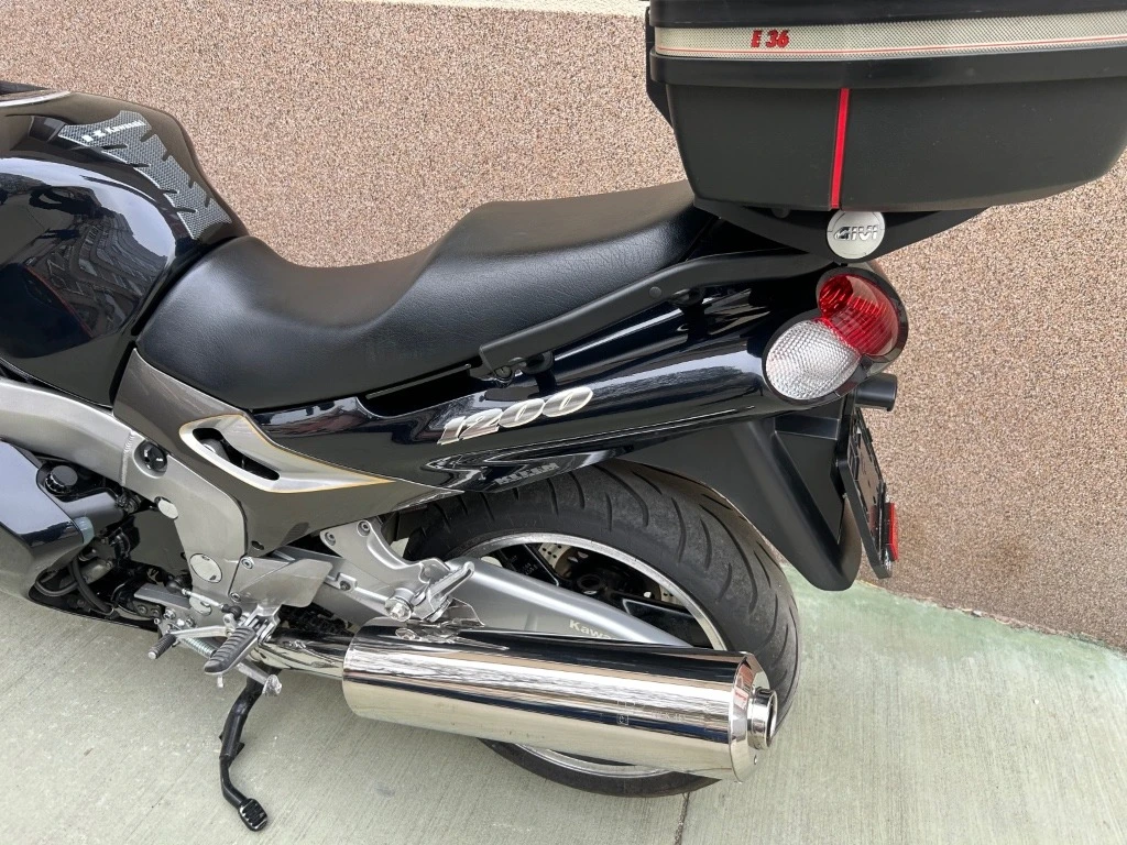 Kawasaki Zzr 1200 - изображение 5