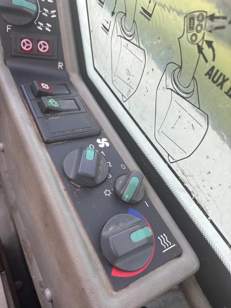 Телескопичен товарач Claas Fargo K70, снимка 10 - Селскостопанска техника - 52228561