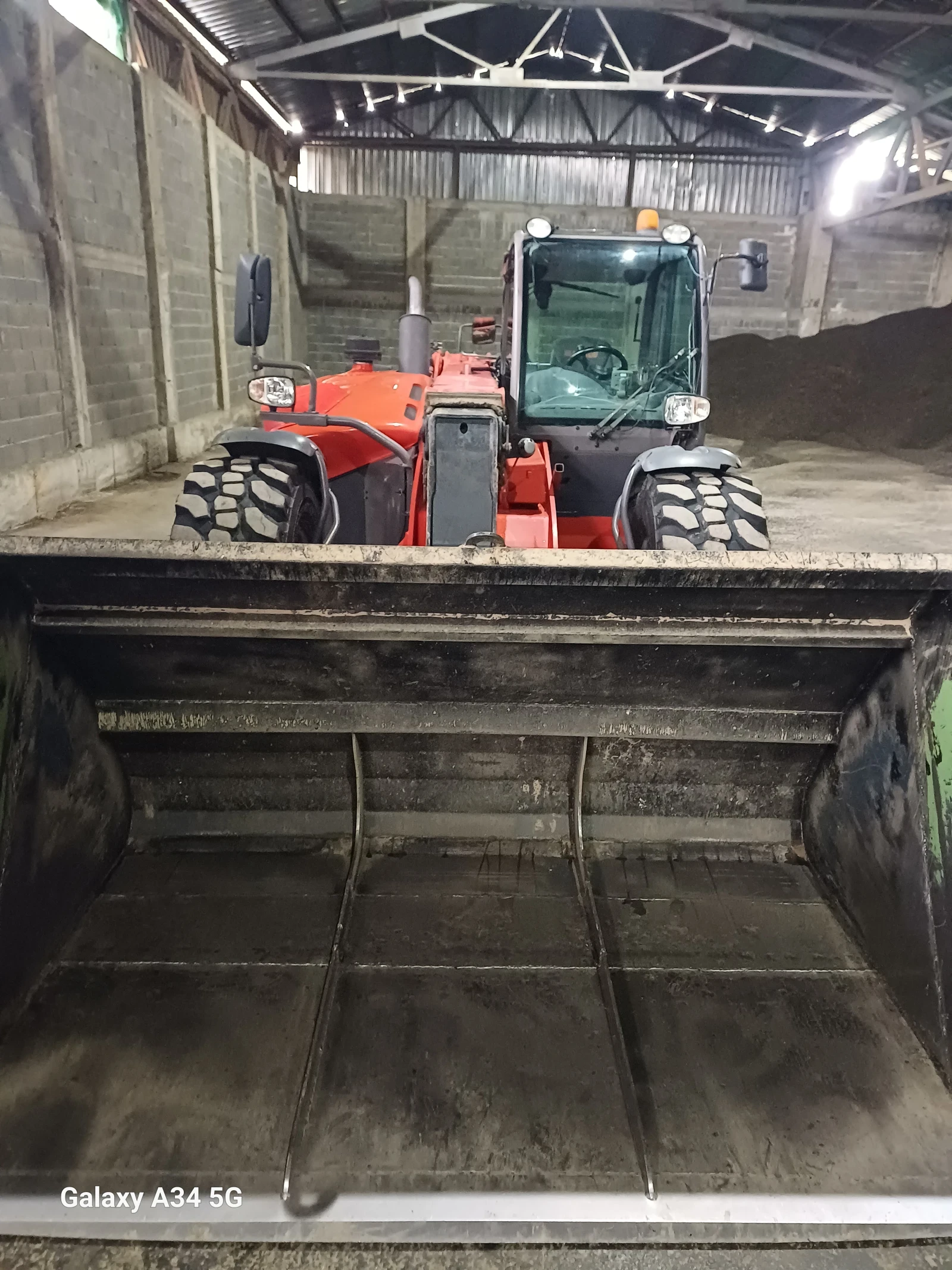 Телескопичен товарач Manitou MLT735-120LSU, снимка 2 - Селскостопанска техника - 54633574