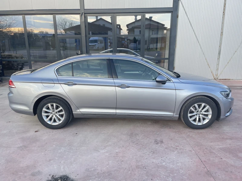 VW Passat NAVI* AVTOMAT* DISTRONIC* LIZING* , снимка 5 - Автомобили и джипове - 44808933