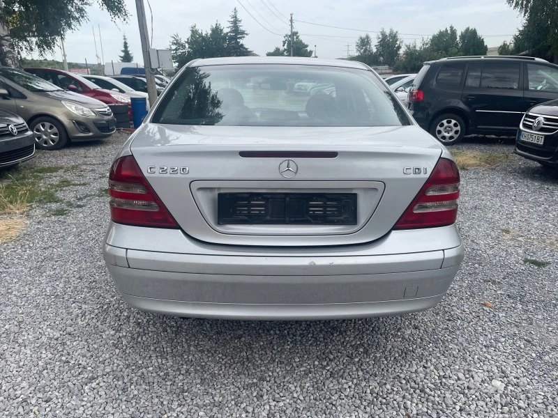 Mercedes-Benz C 220 C220 CDI, снимка 4 - Автомобили и джипове - 46444193