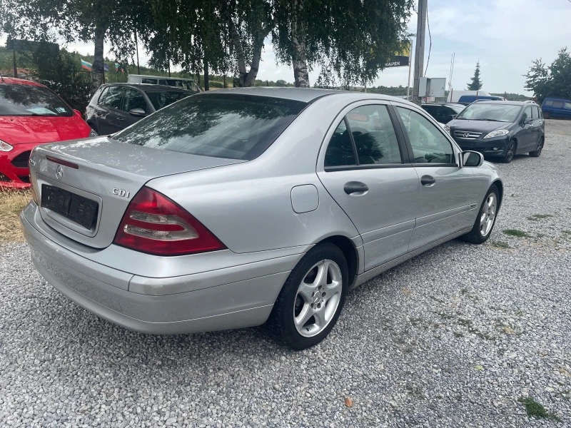 Mercedes-Benz C 220 C220 CDI, снимка 5 - Автомобили и джипове - 46444193