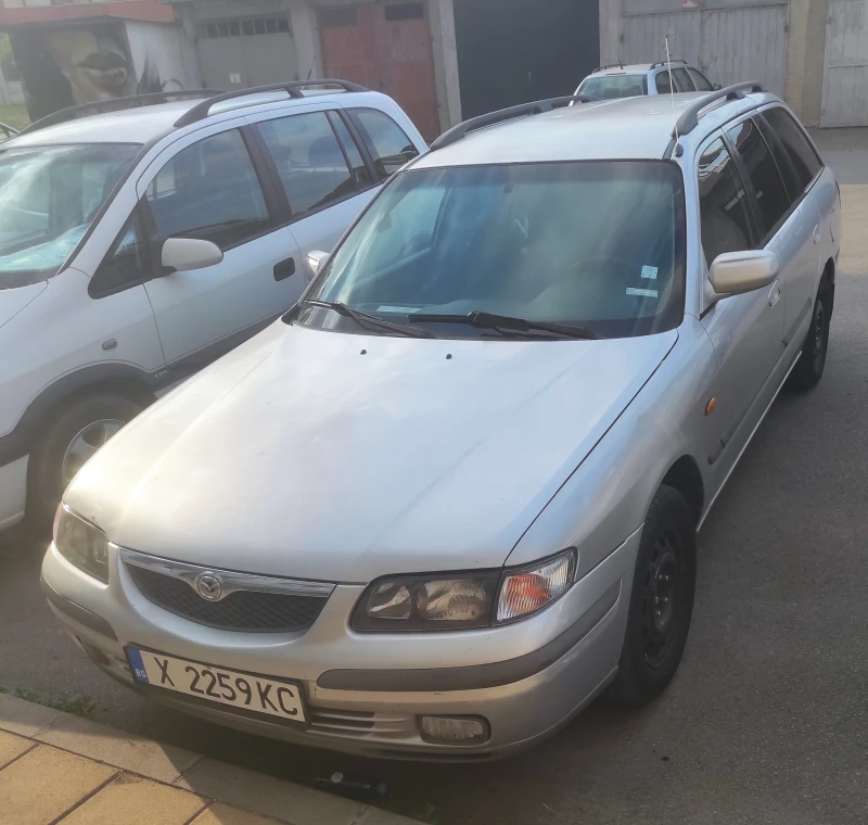 Mazda 626 1.8I ГИ климатик, снимка 4 - Автомобили и джипове - 46675461