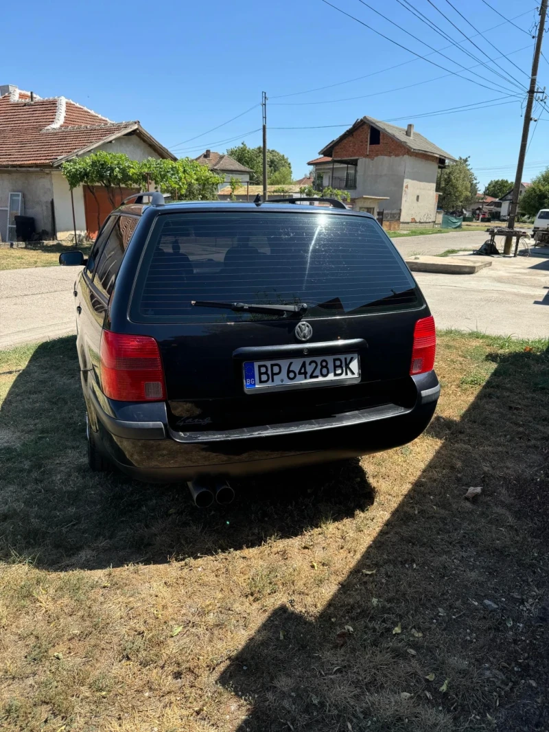 VW Passat, снимка 4 - Автомобили и джипове - 47275957