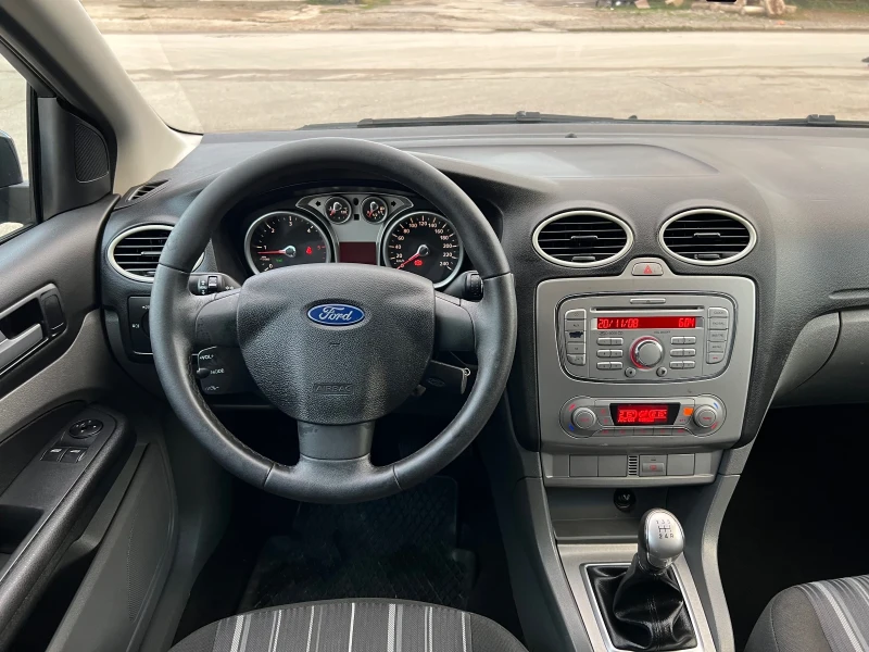 Ford Focus 1.6TDCI 90к.с * Titanium* , снимка 12 - Автомобили и джипове - 47505655