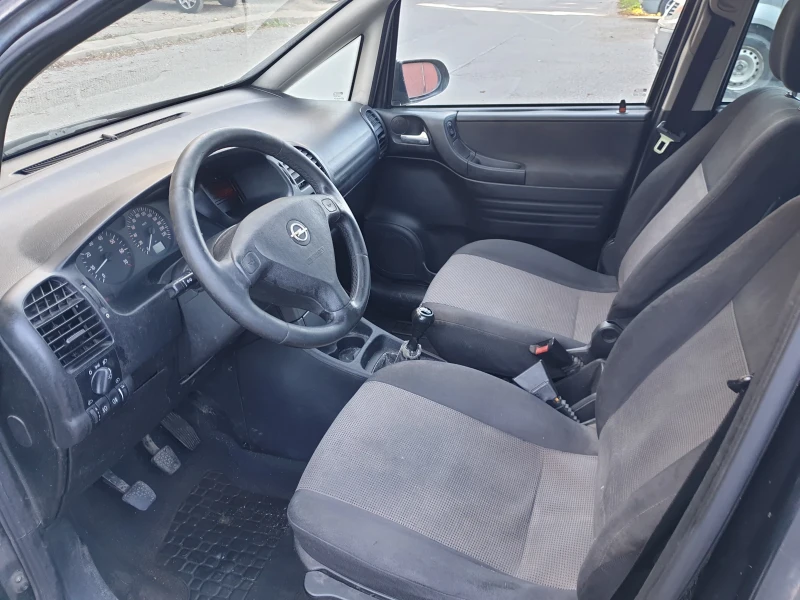 Opel Zafira 1.6 2005г, снимка 7 - Автомобили и джипове - 47644517