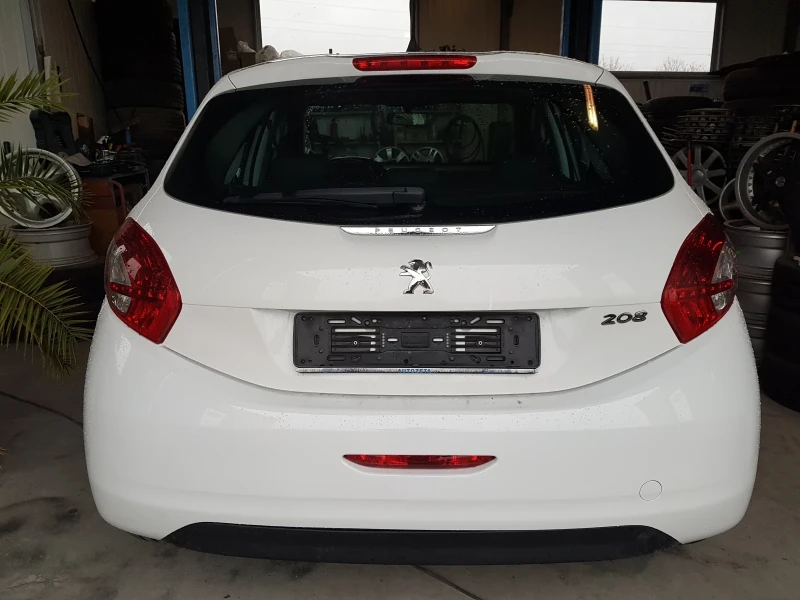 Peugeot 208 1, 4HDI70ksNAVITEMPOMATITALIAEU5B, снимка 5 - Автомобили и джипове - 47931535