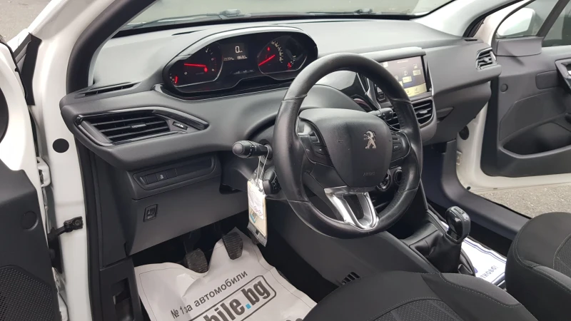 Peugeot 208 1, 4HDI70ksNAVITEMPOMATITALIAEU5B, снимка 10 - Автомобили и джипове - 47931535