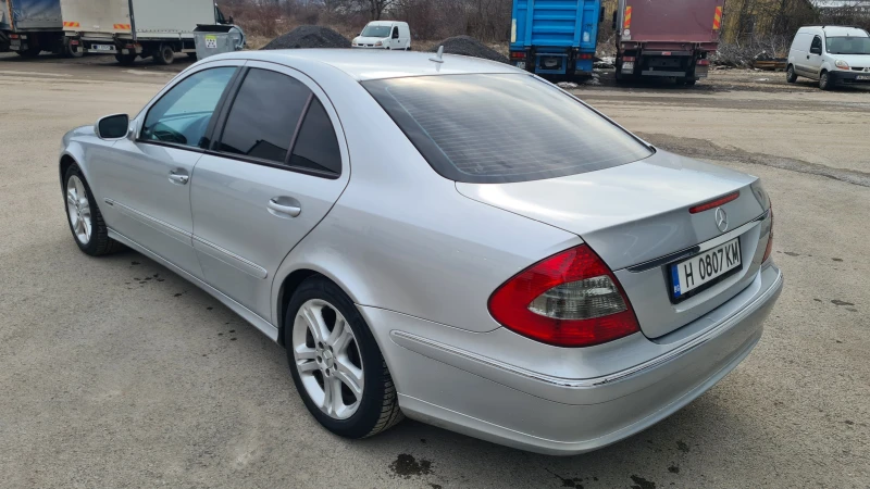 Mercedes-Benz E 320 EVO-AVANGARDE, снимка 11 - Автомобили и джипове - 49327165