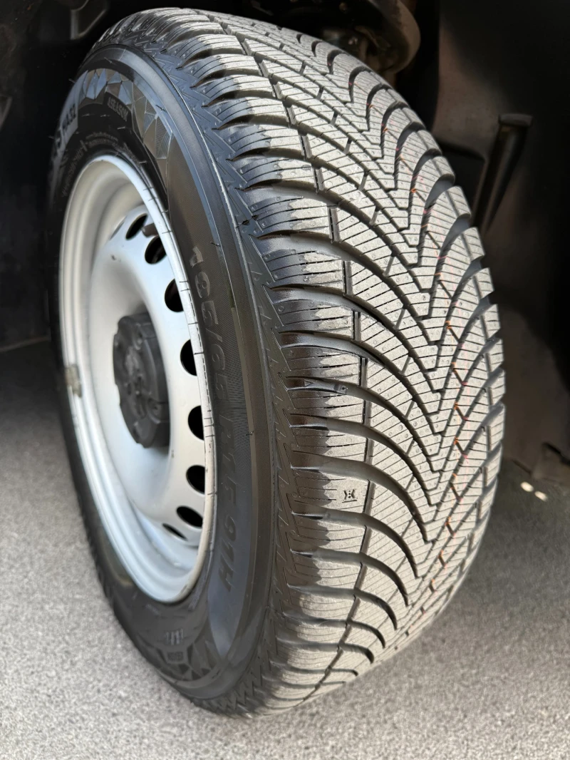 Peugeot Partner 1.6HDI* КАТО НОВА* EURO 6B* , снимка 15 - Автомобили и джипове - 50995449