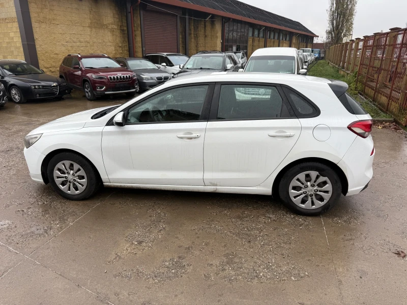 Hyundai I30 1.4i 100kc. ГАЗ заводска, снимка 6 - Автомобили и джипове - 52660679