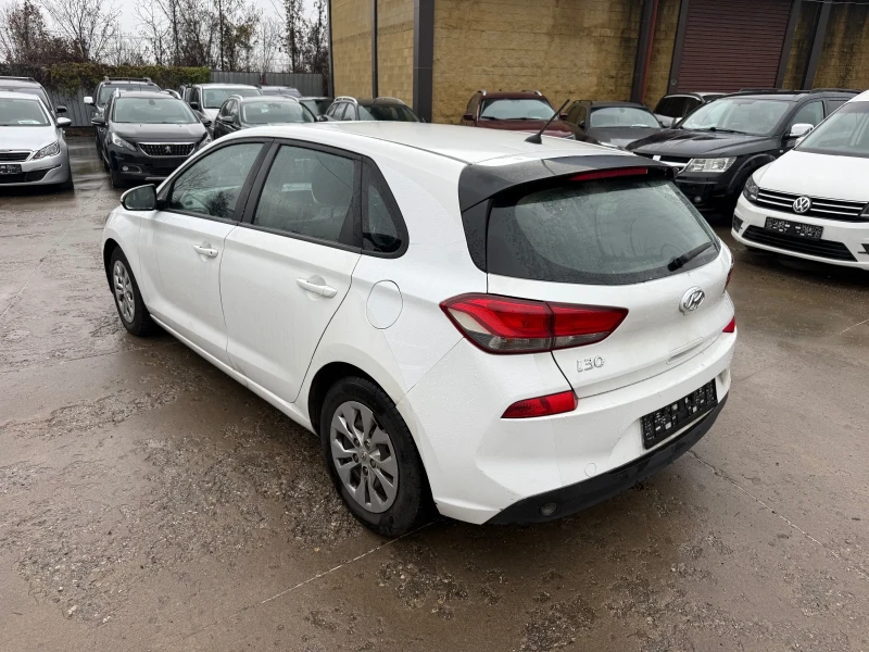 Hyundai I30 1.4i 100kc. ГАЗ заводска, снимка 5 - Автомобили и джипове - 52660679