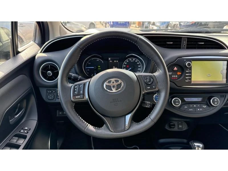 Toyota Yaris, снимка 9 - Автомобили и джипове - 48012450