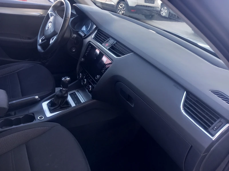 Skoda Octavia 1.6TDI - 17999 лв. - 31925858 | Car24.bg