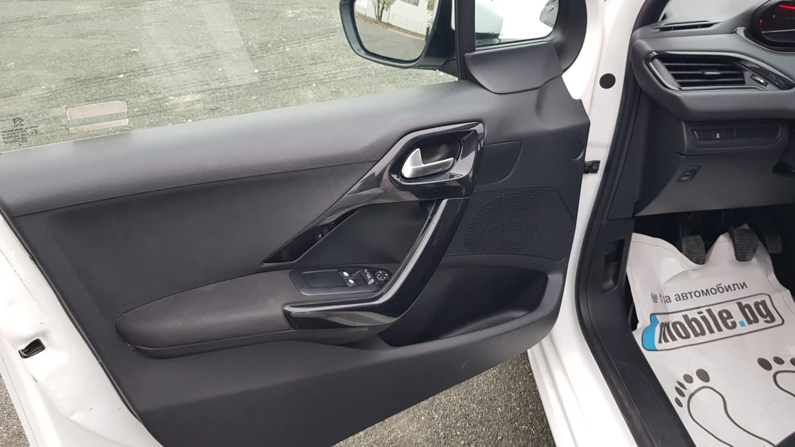 Peugeot 208 1, 4HDI70ksNAVITEMPOMATITALIAEU5B | Mobile.bg   14