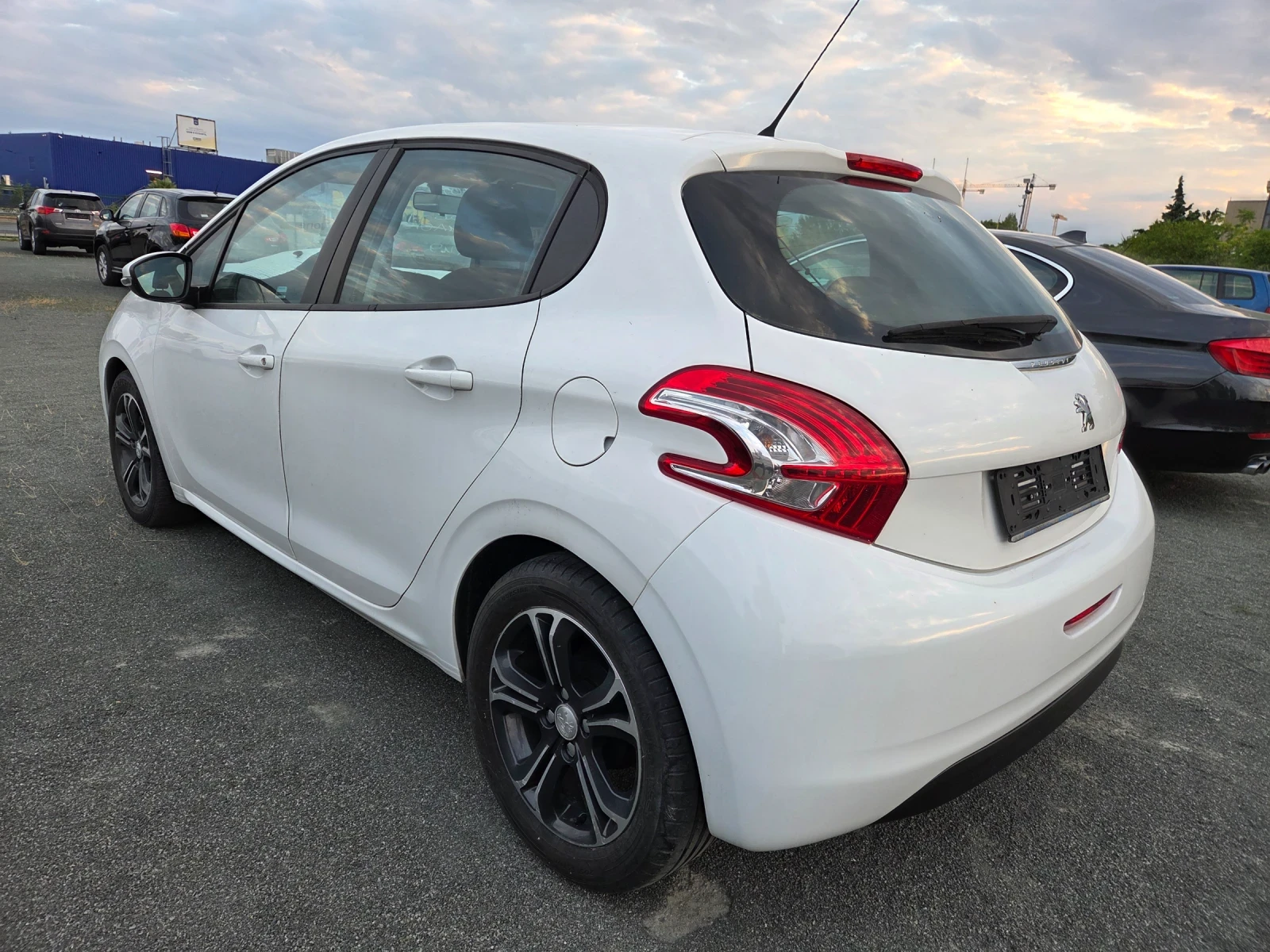 Peugeot 208 1, 4HDI70ksNAVITEMPOMATITALIAEU5B - изображение 5