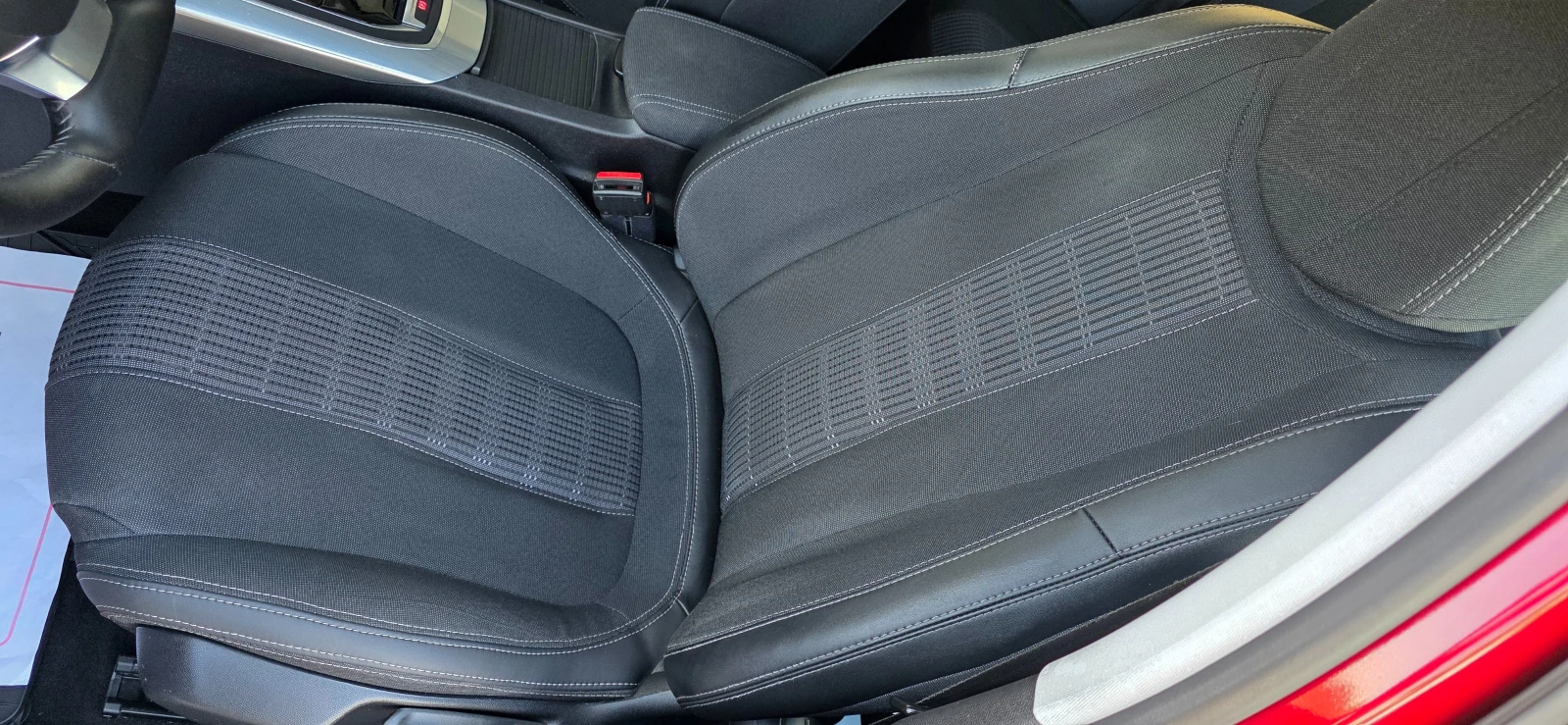 Peugeot 308 1.5 HDI * ALLURE* AVTOMAT* DISTRONIC* ШВЕЙЦАРИЯ, снимка 9 - Автомобили и джипове - 56191783