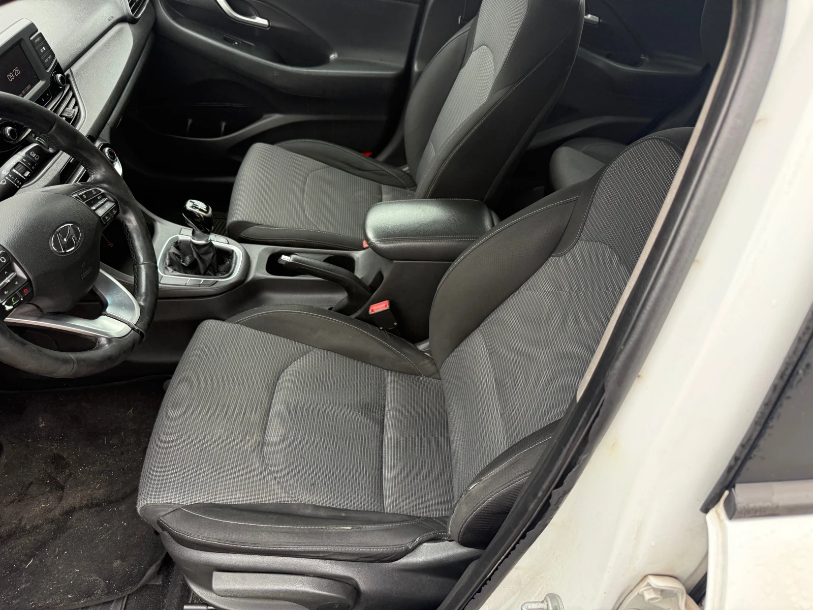 Hyundai I30 1.4i 100kc. ГАЗ заводска - изображение 7