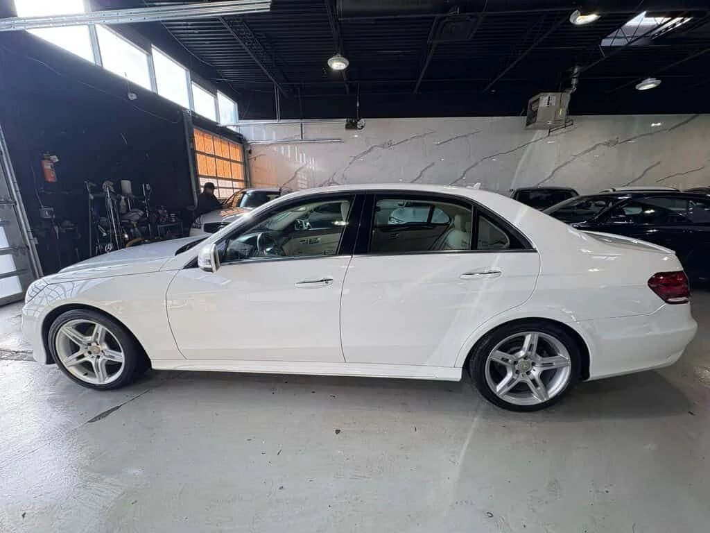 Mercedes-Benz E 350 * 4dr Sdn 4MATIC* NO ACCDT* 9 DEALER SRVCE RCRD! * - изображение 3
