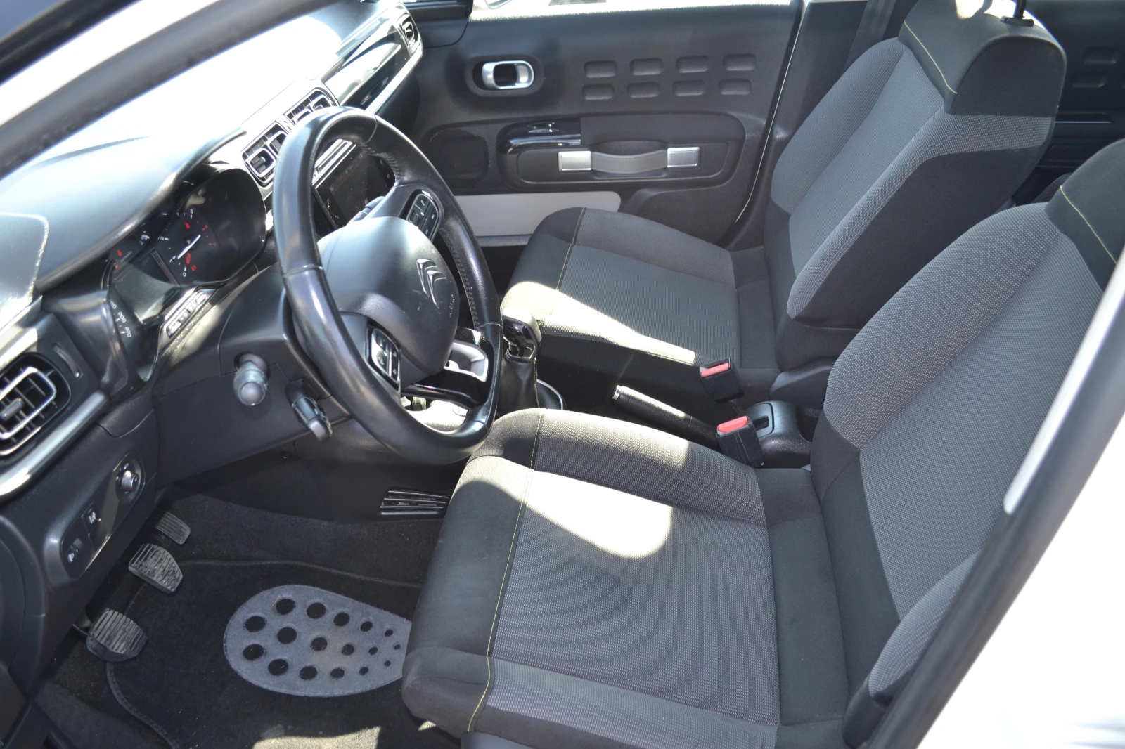 Citroen C3 1.2i-97000 | Mobile.bg � ����������� 7