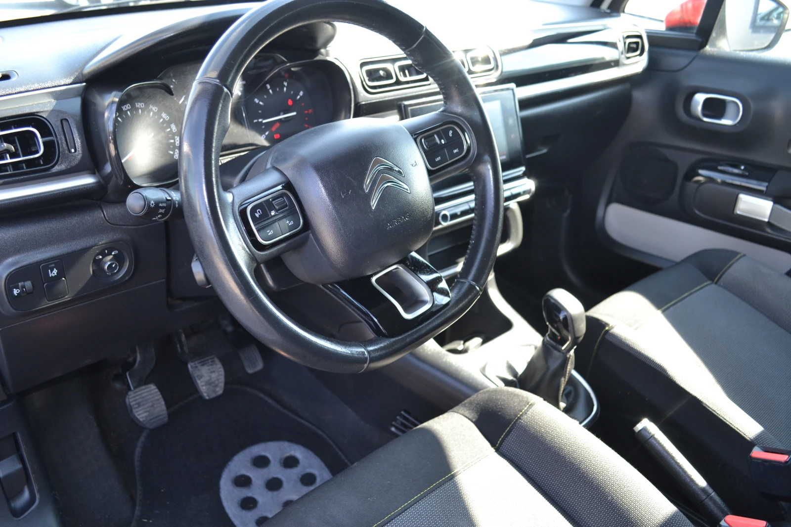 Citroen C3 1.2i-97000 | Mobile.bg � ����������� 10