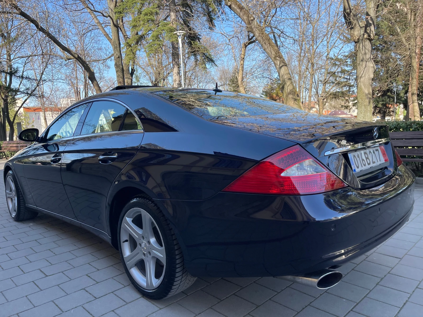 Mercedes-Benz CLS 350 #V6#272KC#7G-TRONIC#ЛИЗИНГ#KATO HOB!, снимка 2 - Автомобили и джипове - 53822046