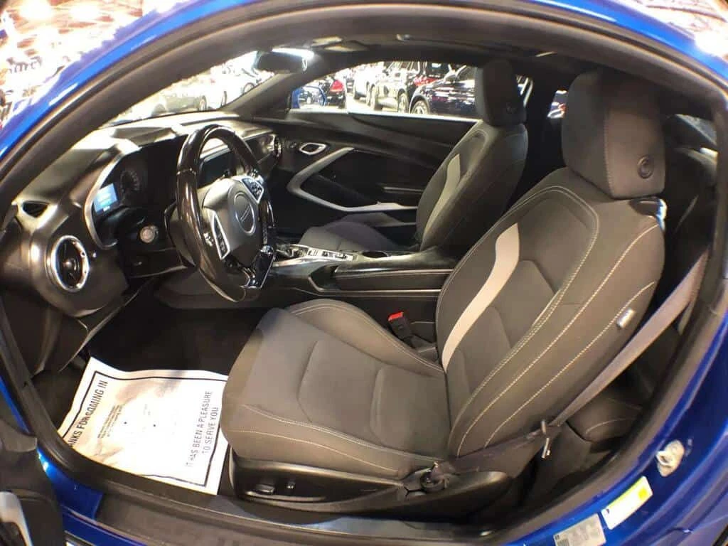 Chevrolet Camaro * 1LT RS AUTO P/SUNROOF A/CARPLAY P/SEAT CAMERA * , снимка 16 - Автомобили и джипове - 54081010