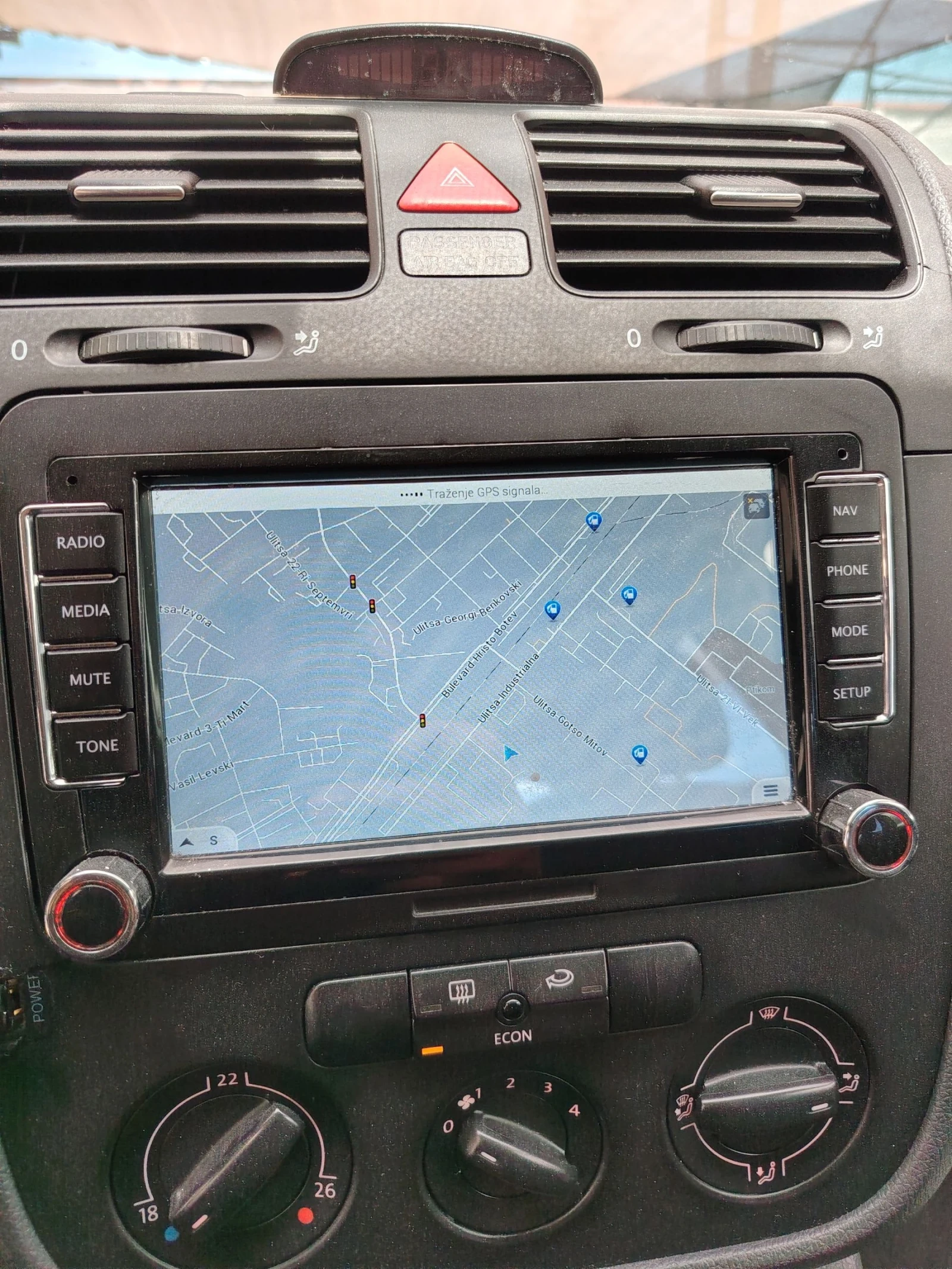 VW Golf 1.4 Клима навигация спорт, снимка 13 - Автомобили и джипове - 54580209