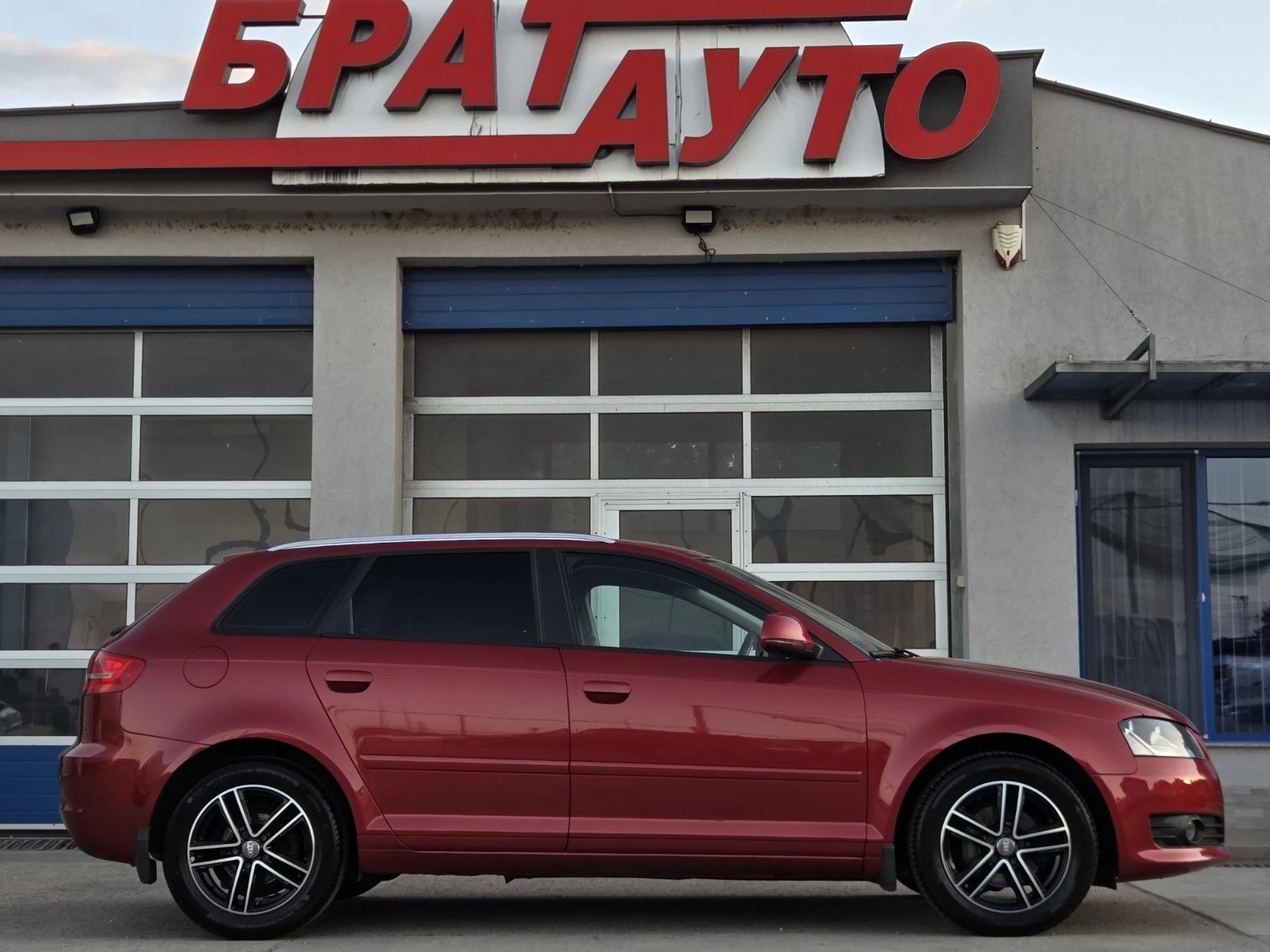 Audi A3 1.6БЕНЗИН/FACELIFT/SPORT BACK, снимка 5 - Автомобили и джипове - 54598959